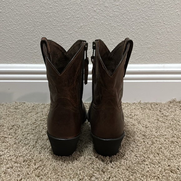 ARIAT Women’s Low Cowboy Boots - Picture 4 of 5